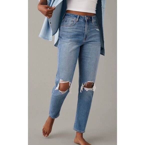 American Eagle SZ 6 Factory Distressed High Waisted Mom Jeans - Picture 11 of 11